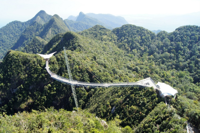 SkyBridge0192